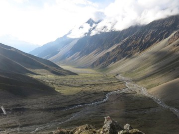 Nar-Phu Valley Trek
